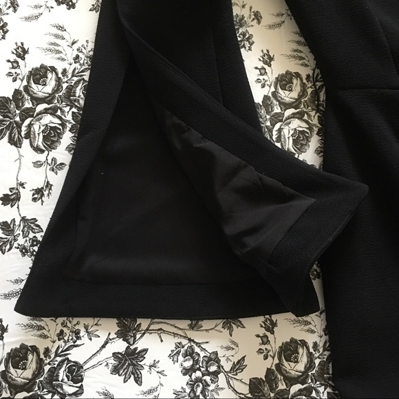 NICHOLAS Black Textured Crepe Blazer Dress - Picture 10 of 13